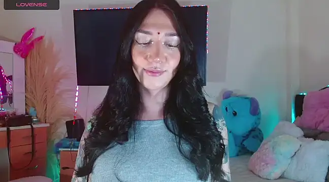 Snapshot of karla_zambrano chatting on December 24, 2:32 am karla zambrano online show from December 24, 2:32 am