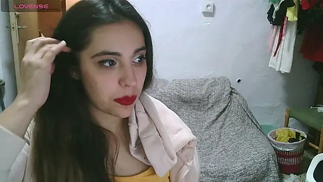 Snapshot of Ursumi1 chatting on January 13, 7:21 pm Ursumi1 online show from January 13, 7:21 pm