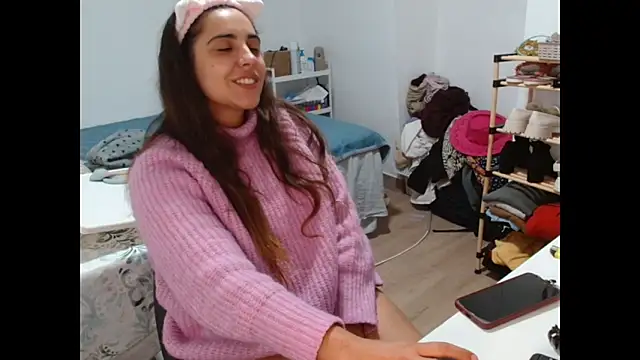 Snapshot of Ursumi1 chatting on November 7, 10:21 pm Ursumi1 online show from November 7, 10:21 pm