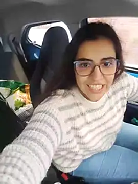 Snapshot of Ursumi1 chatting on December 18, 3:51 pm Ursumi1 online show from December 18, 3:51 pm