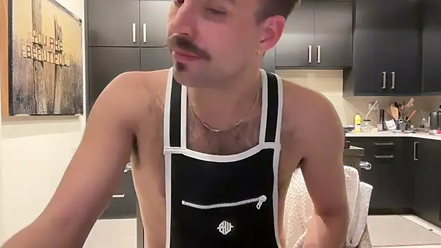 Snapshot of 69woodinson chatting on February 10, 3:54 am 69woodinson online show from February 10, 3:54 am