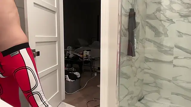 69woodinson online show from April 10, 9:58 am