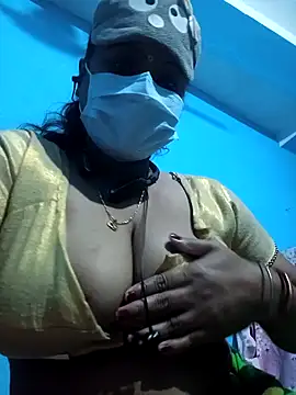 Snapshot of Sexy_Mona_Bhabhi chatting on December 13, 5:54 pm Sexy Mona Bhabhi online show from December 13, 5:54 pm
