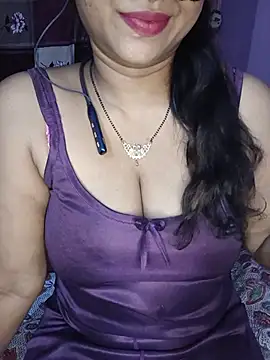 Snapshot of Sexy_Mona_Bhabhi chatting on July 5, 6:26 pm Sexy Mona Bhabhi online show from July 5, 6:26 pm