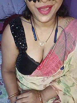 Snapshot of Sexy_Mona_Bhabhi chatting on July 14, 6:24 pm Sexy Mona Bhabhi online show from July 14, 6:24 pm