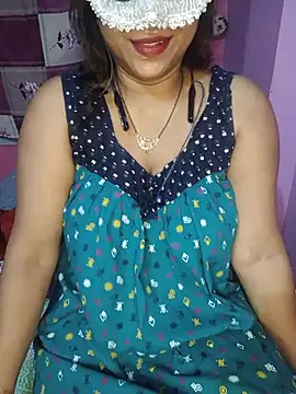 Snapshot of Sexy_Mona_Bhabhi chatting on August 3, 7:17 pm Sexy Mona Bhabhi online show from August 3, 7:17 pm