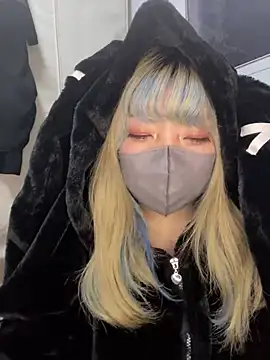 Snapshot of YUNA-yuna chatting on December 23, 3:55 pm YUNA-yuna online show from December 23, 3:55 pm