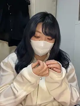 Snapshot of YUNA-yuna chatting on January 23, 2:17 pm YUNA-yuna online show from January 23, 2:17 pm