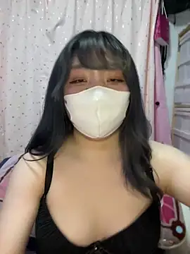 Snapshot of YUNA-yuna chatting on February 13, 5:01 pm YUNA-yuna online show from February 13, 5:01 pm