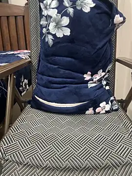 HoneyBearCpl online show from February 8, 3:48 pm