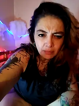 poisson ivy online show from November 16, 9:37 am