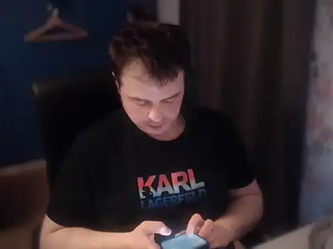 CuteMan33 online show from February 22, 3:43 pm