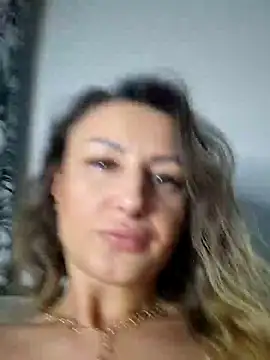 AudreyJoy online show from January 3, 1:38 am