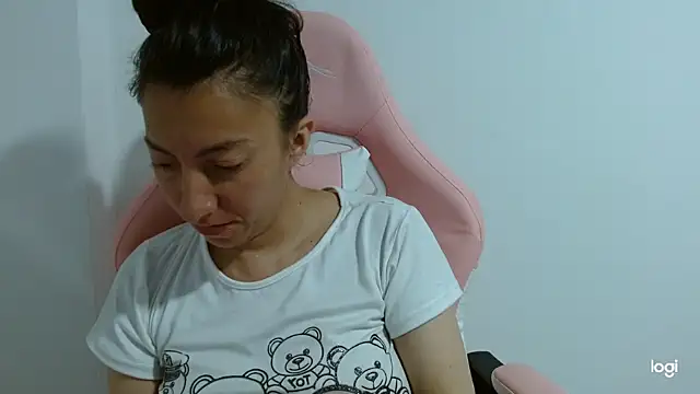 Snapshot of kaybabyhot chatting on September 30, 4:23 pm kaybabyhot online show from September 30, 4:23 pm