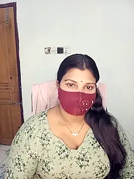 Hot-Angel  online show from November 17, 5:41 pm