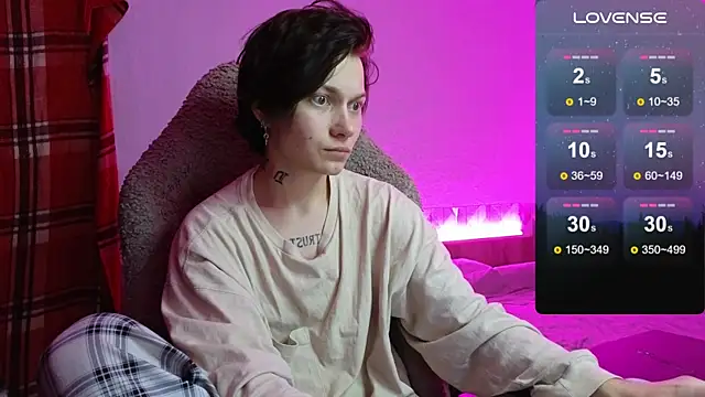 esajukyy online show from November 5, 1:00 pm