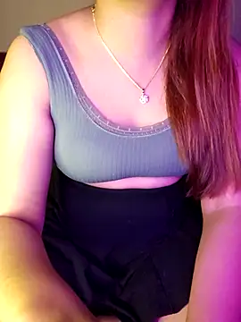 Olivia3 online show from October 15, 7:25 pm