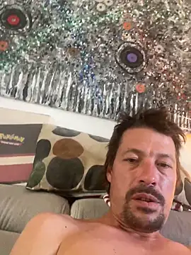 Snapshot of zenzero87 chatting on October 6, 1:30 pm zenzero87 online show from October 6, 1:30 pm