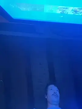 Snapshot of zenzero87 chatting on October 28, 9:39 pm zenzero87 online show from October 28, 9:39 pm