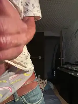 zenzero87 online show from May 23, 10:47 pm