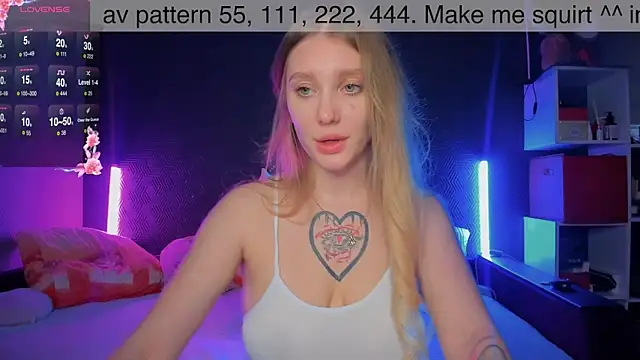 AliceMilman online show from March 8, 1:14 pm