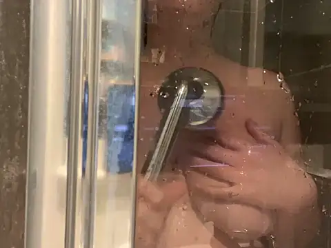 LaceyLondonXO online show from December 17, 4:53 pm