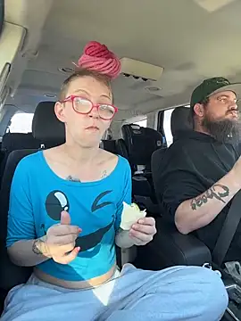 Stonermama666420 online show from March 23, 7:51 pm