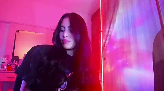 Snapshot of bunny_1922 chatting on January 15, 10:06 am bunny 1922 online show from January 15, 10:06 am