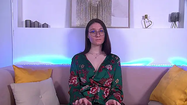 Snapshot of VictoriaArdern chatting on January 23, 1:19 am VictoriaArdern online show from January 23, 1:19 am