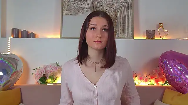 Snapshot of VictoriaArdern chatting on February 15, 7:06 am VictoriaArdern online show from February 15, 7:06 am