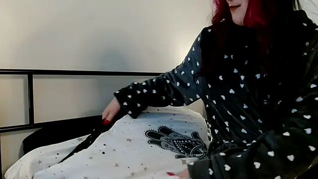 lunabellex online show from March 14, 1:57 pm