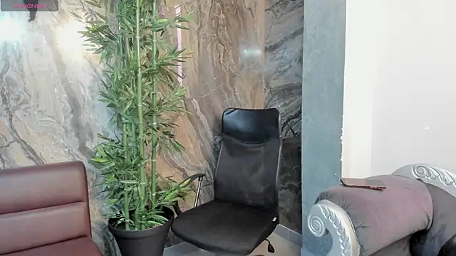 Flynn Riider online show from October 11, 5:11 pm