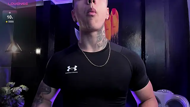 Flynn Riider online show from April 1, 5:21 pm