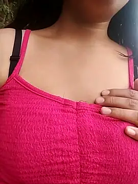 Snapshot of Danna-linyi chatting on February 14, 2:12 pm Danna-linyi online show from February 14, 2:12 pm