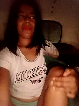 Snapshot of Danna-linyi chatting on February 23, 12:08 am Danna-linyi online show from February 23, 12:08 am