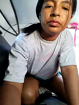 Snapshot of Danna-linyi chatting on March 19, 5:17 pm Danna-linyi online show from March 19, 5:17 pm