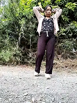 Snapshot of Danna-linyi chatting on March 24, 8:03 pm Danna-linyi online show from March 24, 8:03 pm