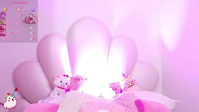 zoewillian online show from May 15, 9:44 pm