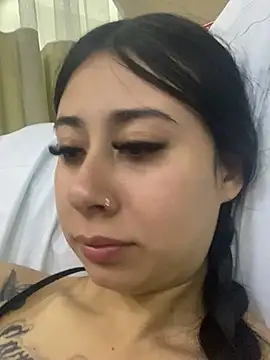 Zoee t online show from March 6, 3:25 am