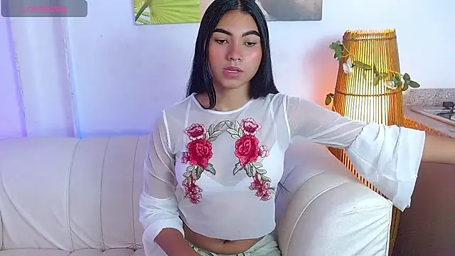 Snapshot of georgina_lulu chatting on March 1, 7:15 pm georgina lulu online show from March 1, 7:15 pm
