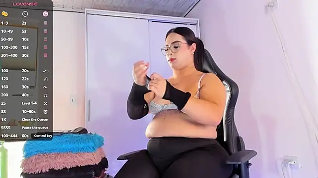 Dulce smith 1 online show from February 21, 9:49 pm