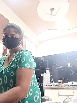 Cute-Aadhvita online show from March 19, 3:10 am