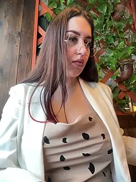 VikiDemi online show from March 19, 1:18 pm