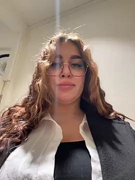 Snapshot of VikiDemi chatting on February 25, 2:59 pm VikiDemi online show from February 25, 2:59 pm