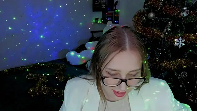 LinaTruly online show from December 30, 11:28 pm