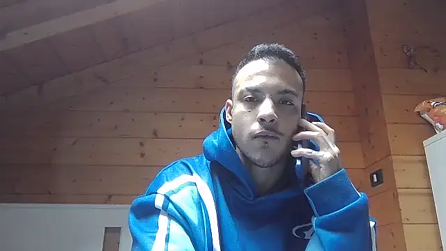 Snapshot of FTM98xxx chatting on February 14, 11:07 am FTM98xxx online show from February 14, 11:07 am