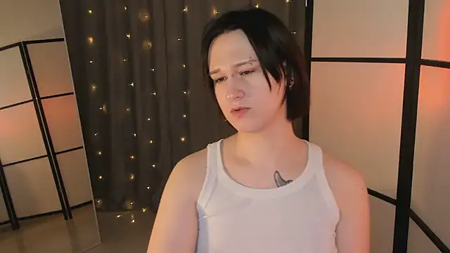 Nicole Cidman online show from February 19, 2:01 pm