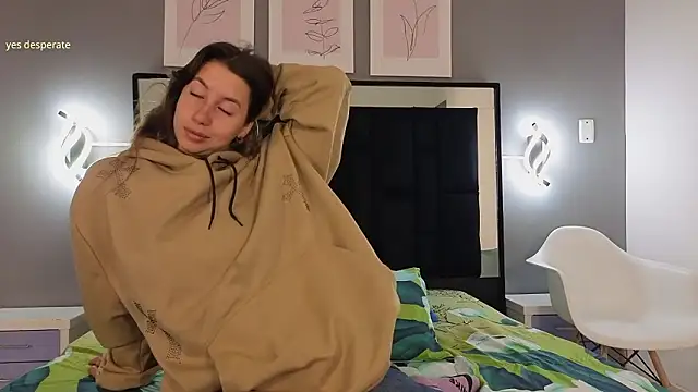 Snapshot of jolie_lov chatting on February 9, 1:26 pm jolie lov online show from February 9, 1:26 pm