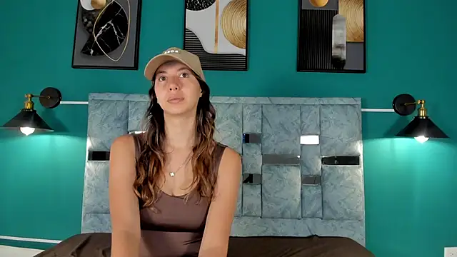 Snapshot of jolie_lov chatting on February 24, 1:31 pm jolie lov online show from February 24, 1:31 pm