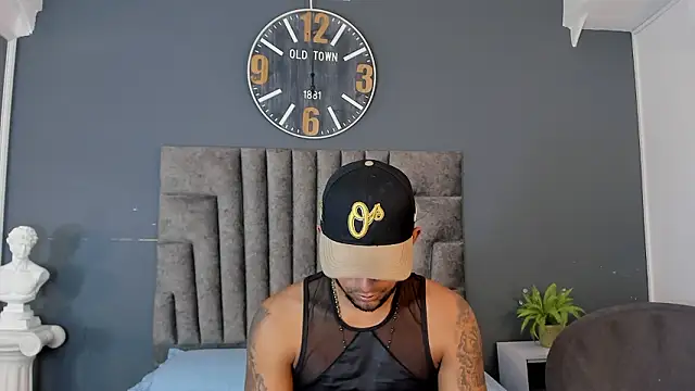 Robin Rief online show from March 24, 7:52 pm